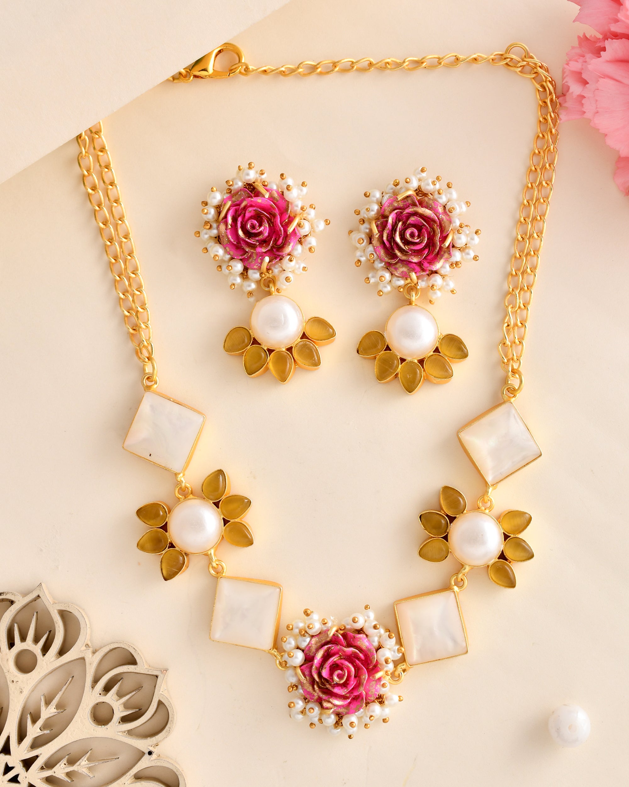 SKY OF HOPES NECKLACE